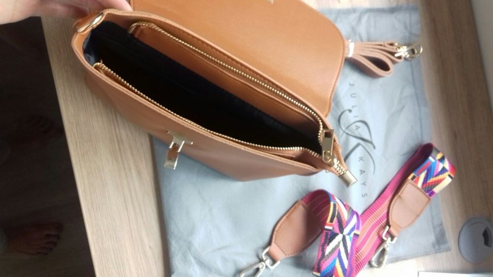 NOWA torebka miękka skóra eko brązowa kolorowy pasek USA jesień