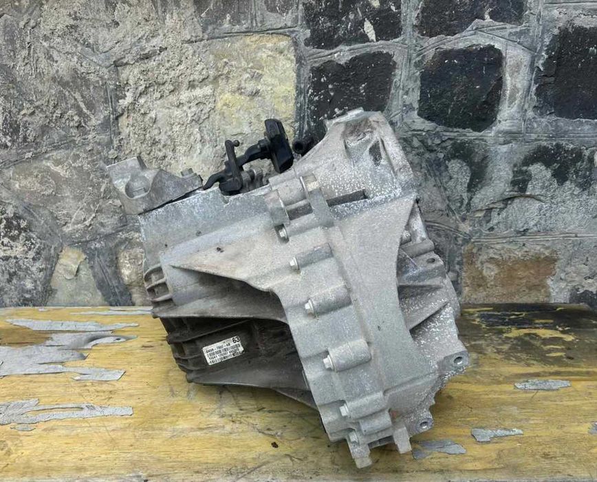 Коробка передач (КПП) Volvo V50. S40. C30 - 2.0d