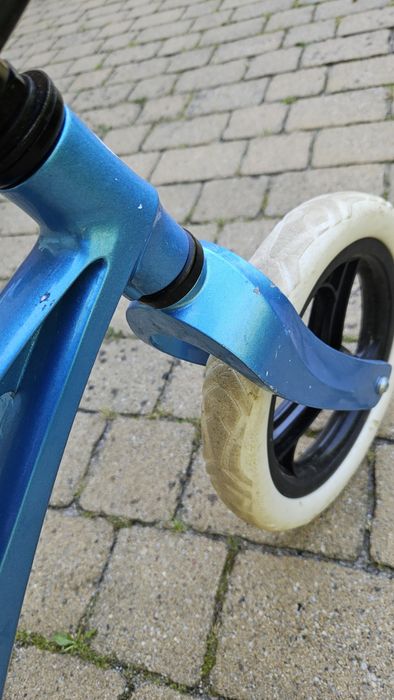 Lionelo Bart rower rowerek biegowy niebieski