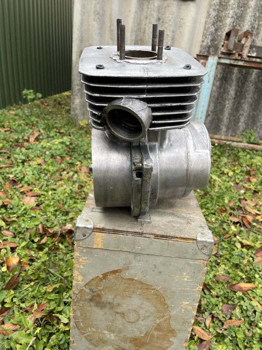 Мотор минск 125 .