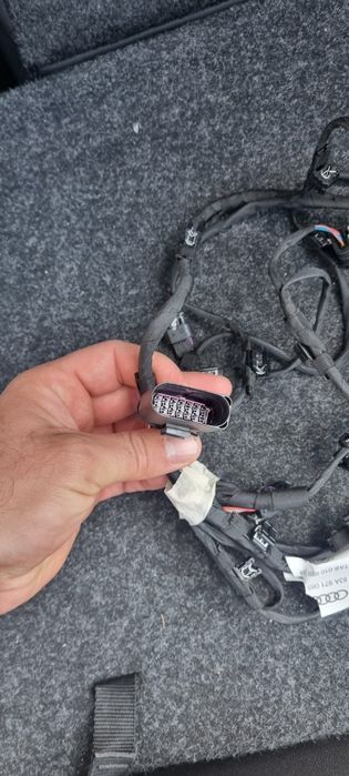 Проводка парктроників переднього бампера AUDI Q3 з 19-24р.  83A971085N