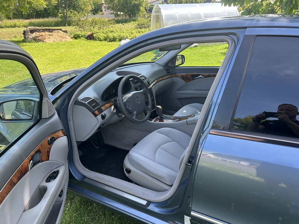 Mercedes w211 e240 benzyna z lpg.