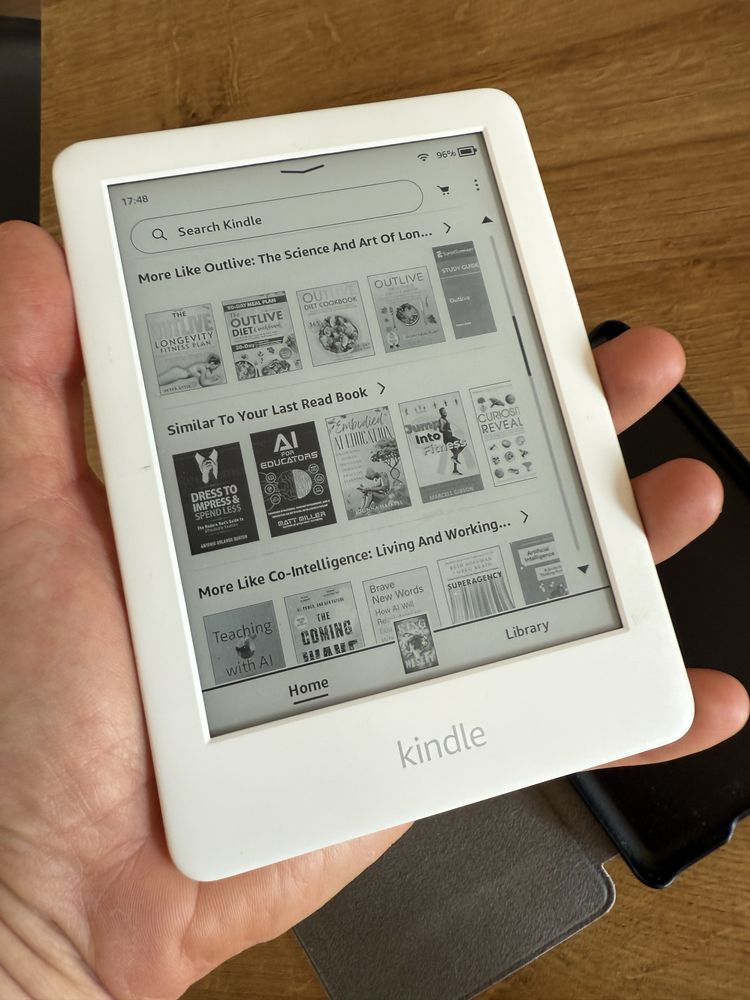 Kindle 10 z piekna obudowa