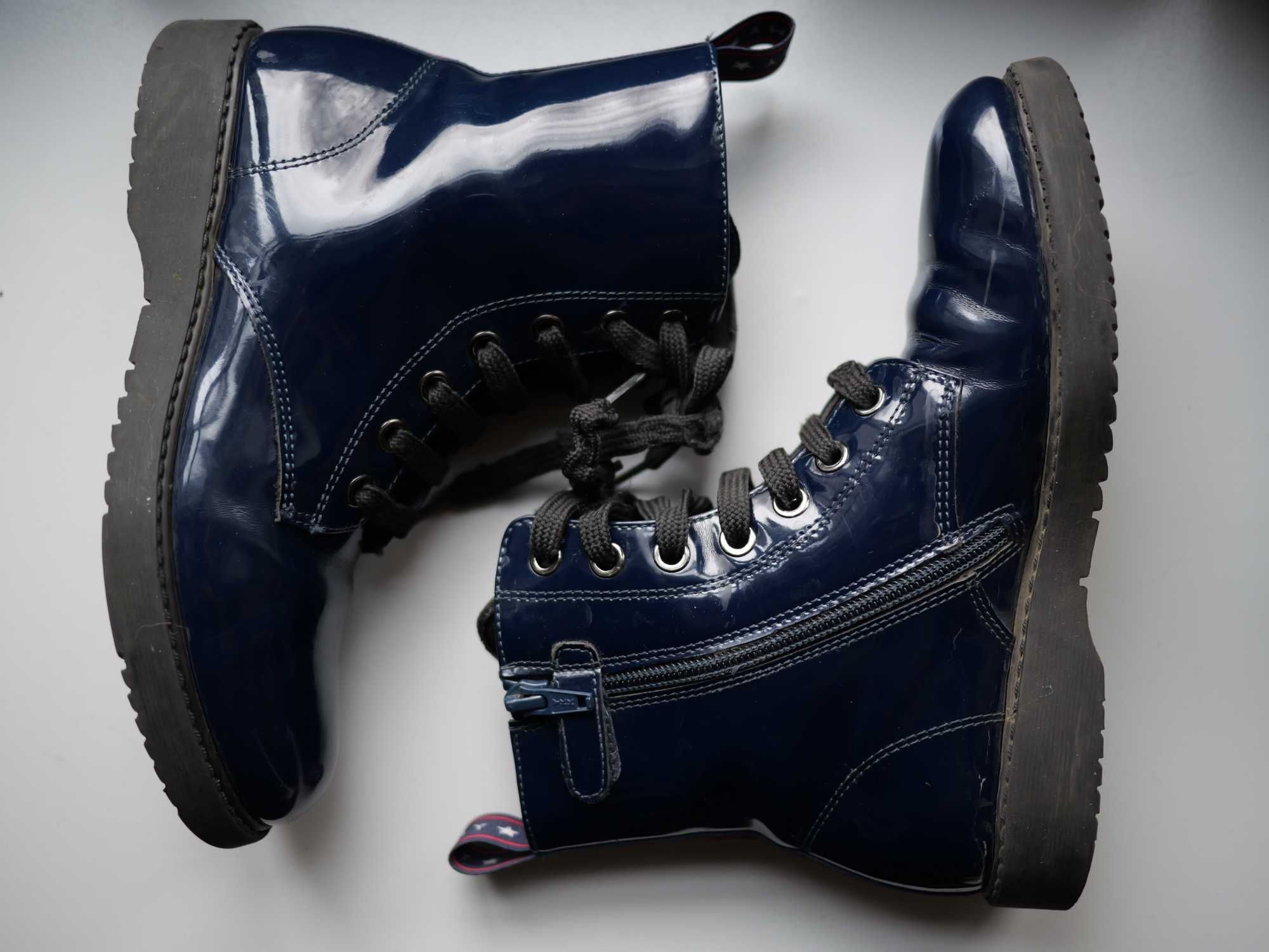 Glany Tommy Hilfiger Lace-Up Boot 800 Blue roz.34