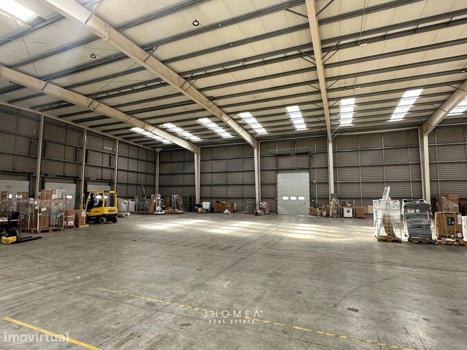 Espaço Multifuncional com 1260 m2 | Zona Industrial de Murtede, C