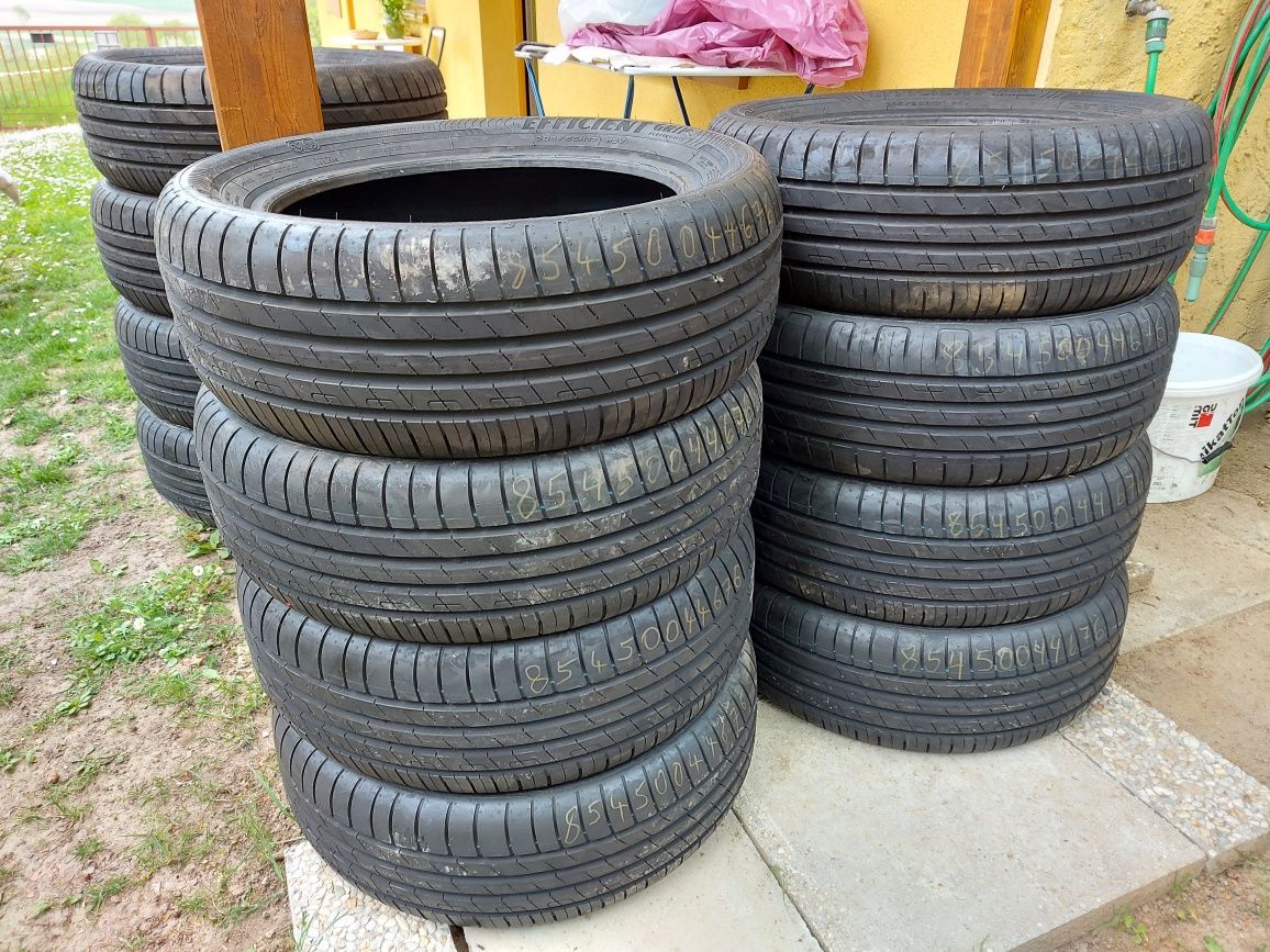 Продам НОВУЮ летнюю  резину Goodyear 205 55 R 17.