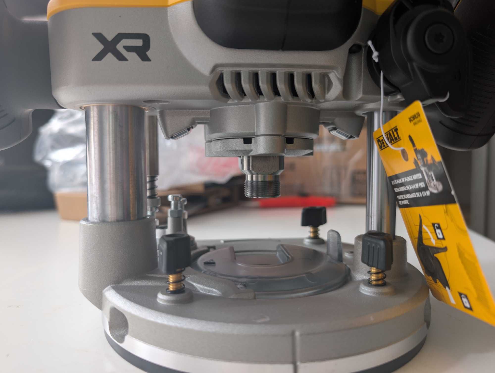 DeWALT DCW620B 20v Аккумуляторний погружний фрезер привезений з USA