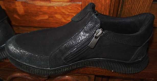 Oryginalne czarne buty r. 37 z boku zapinane na zamki