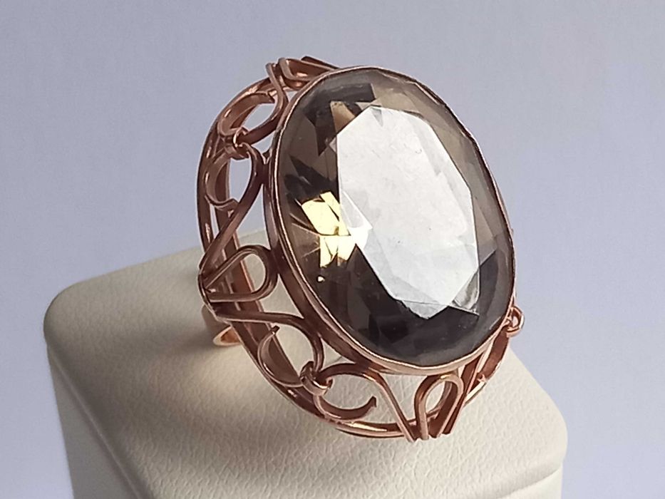 Pierścionek z topazem, złoto 14K, rozmiar 15, 11,8gram, lata 60,70-te