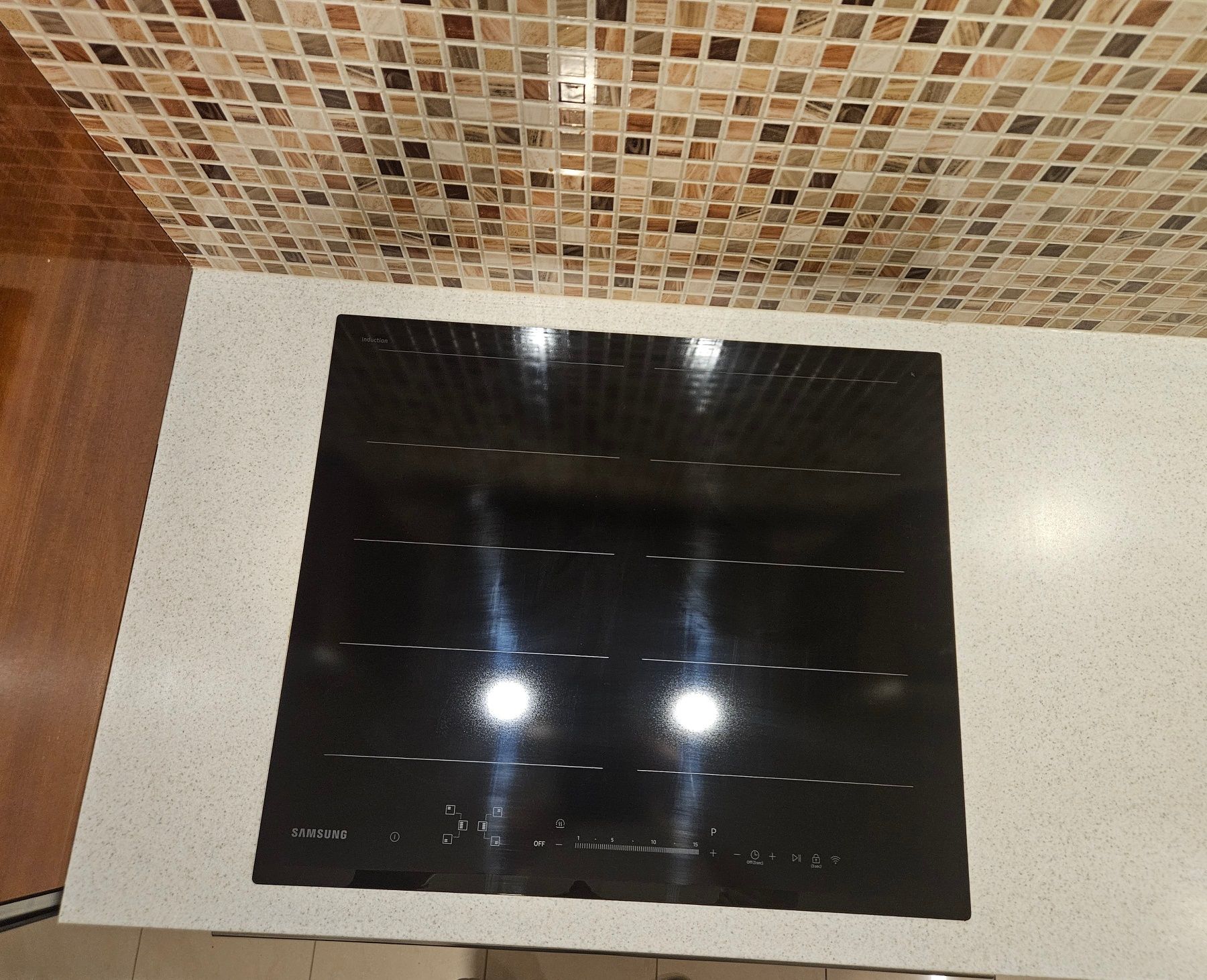 Płyta indukcyjna Samsung tylko 2,5 roku używana z 2 dużymi polami + wi