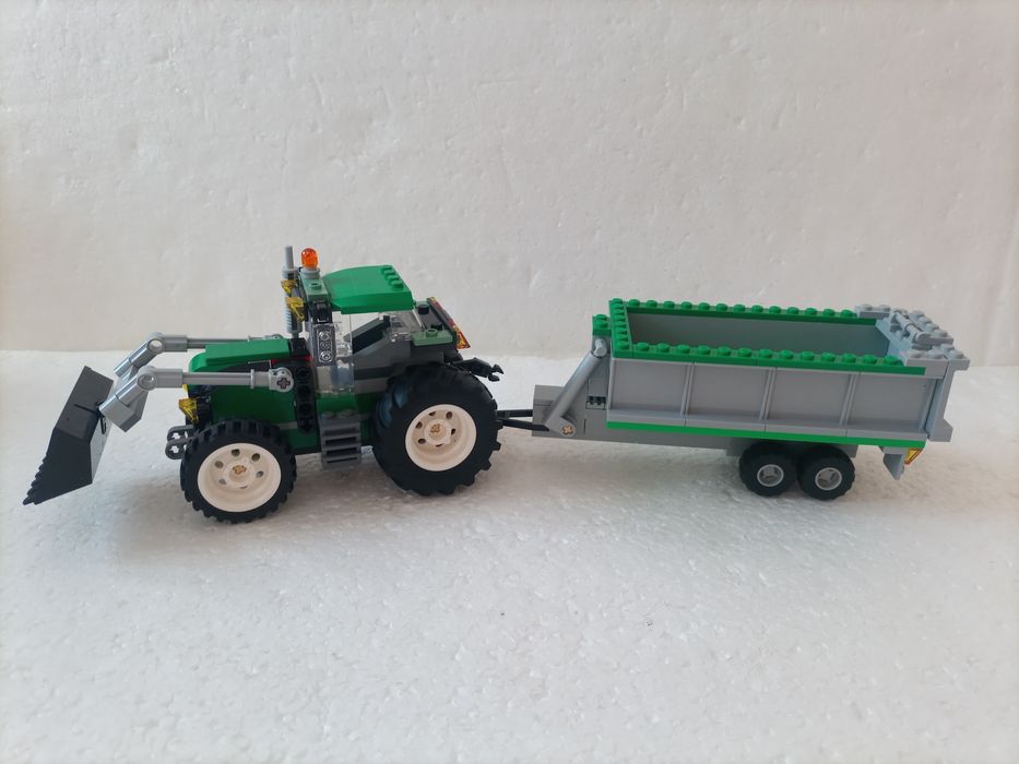 Klocki LEGO traktor przyczepa farma