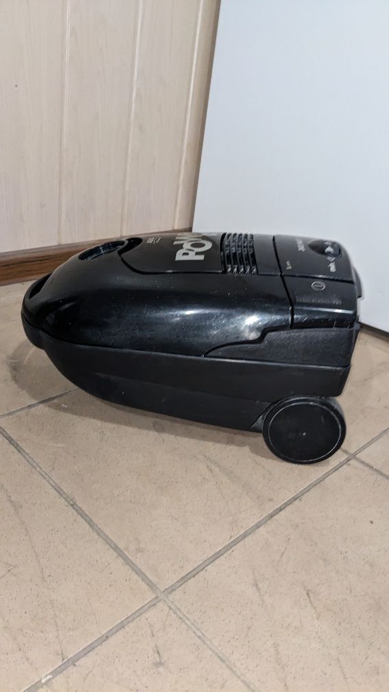 Пилосос AEG. 61EKW01