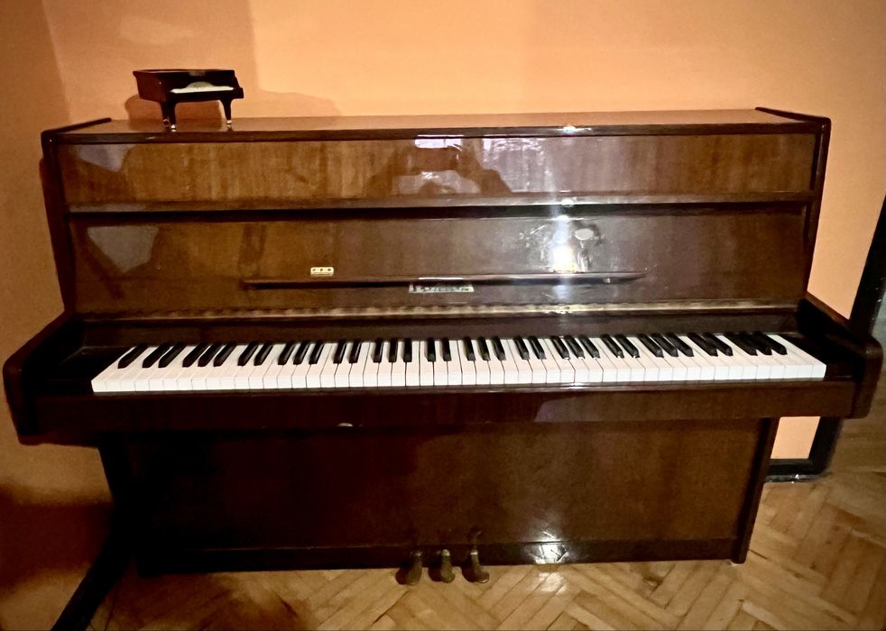 Pianino marki Legnica