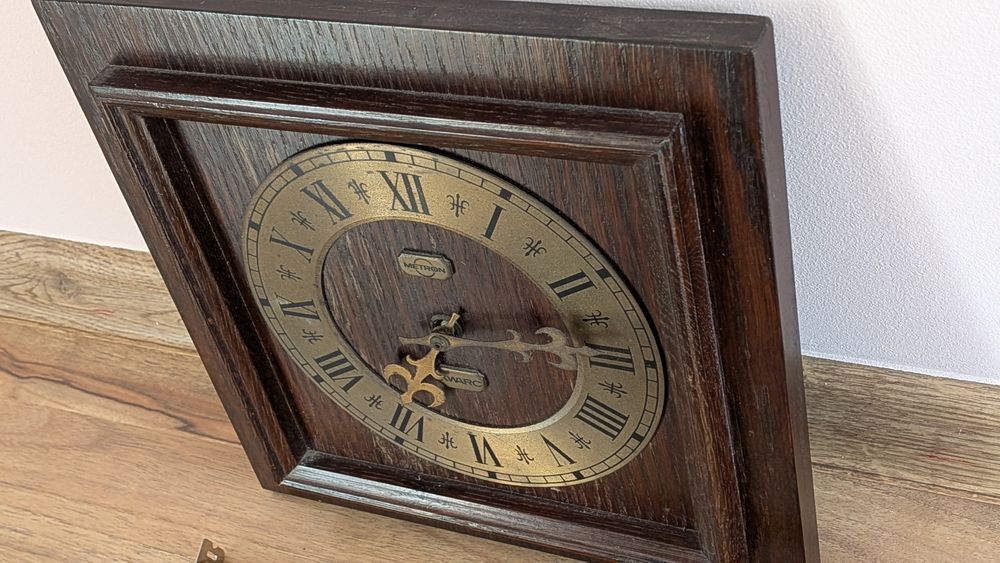 Zegar drewniany zabytkowy