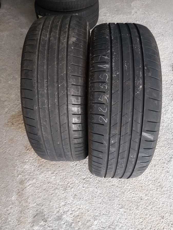 2 pneus 225/55R17 Bridgestone