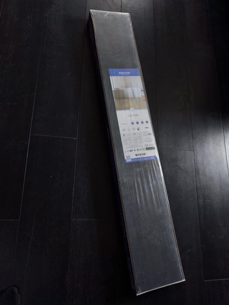 Czarne panele QuickStep