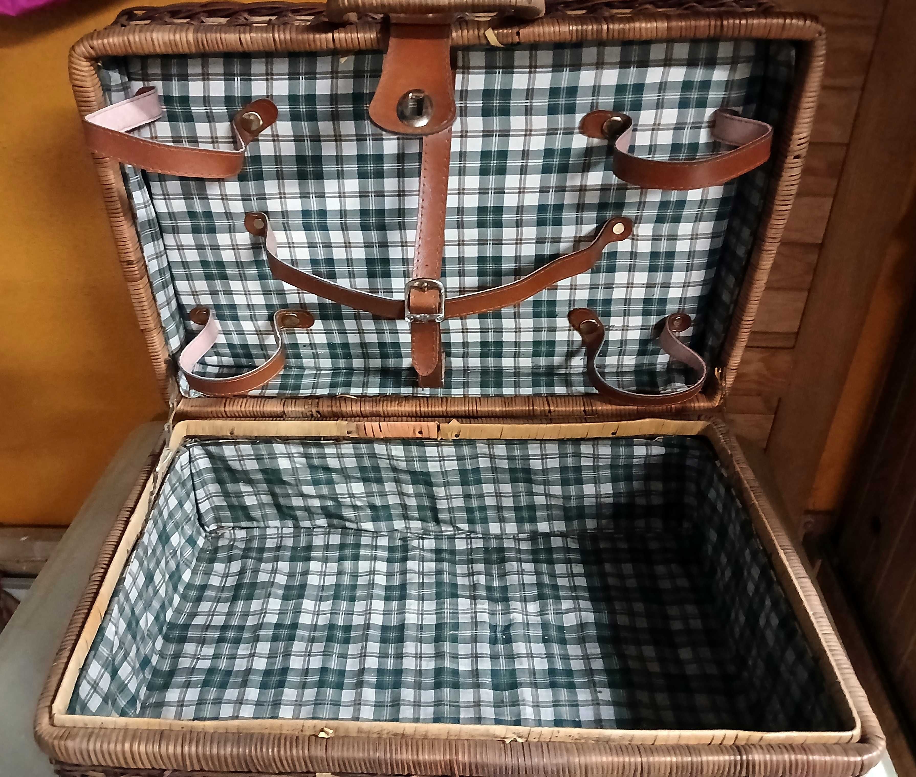 Cesta de Piquenique Vintage