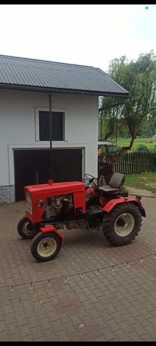 Traktor sam esiok Andoria s320 s18