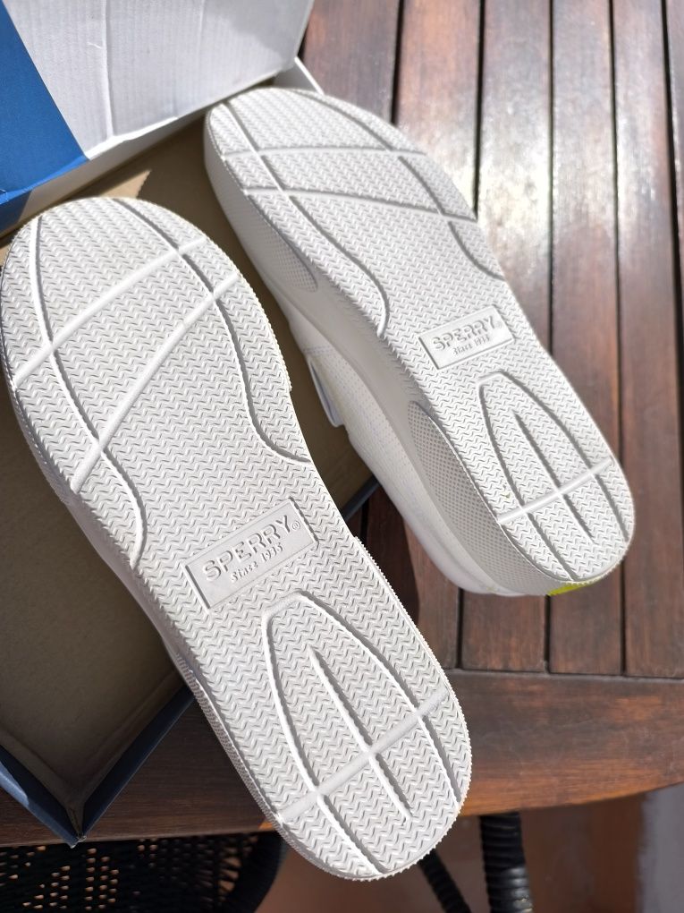 Tênis sapatilha Sperry 43