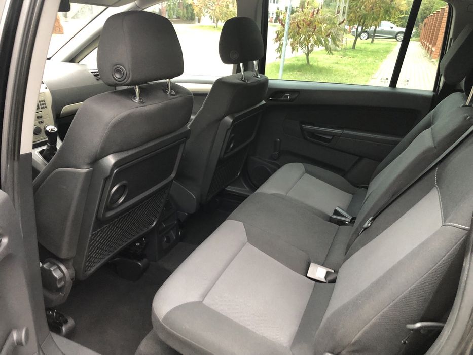 OPEL ZAFIRA LIFT 1,9 150KM Bardzo Ładna // Zarejestrowana