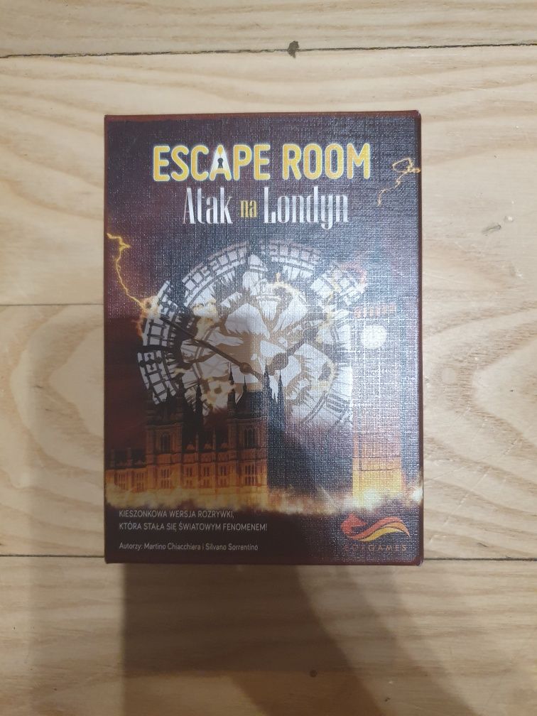 Gra karciana Escape Room Atak na Londyn