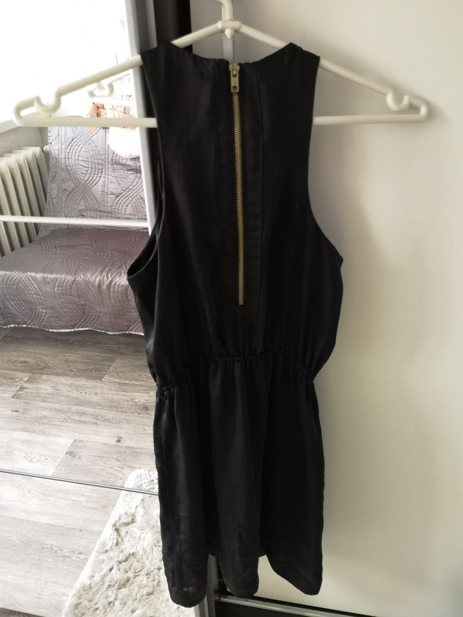 Śliczna New Look czarna sukienka S na zamek 36