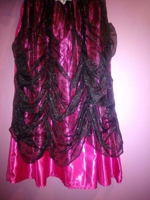 Платье нарядное карнавальное принцесы 128-140рост хелуин