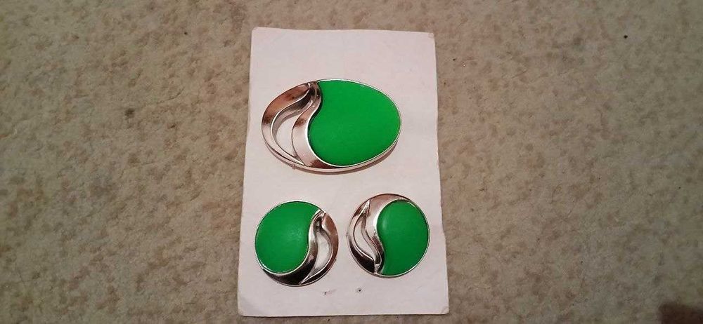 Набор бижутерии 90-х(девяностых) годов НОВЫЙ, клипсы+брошь