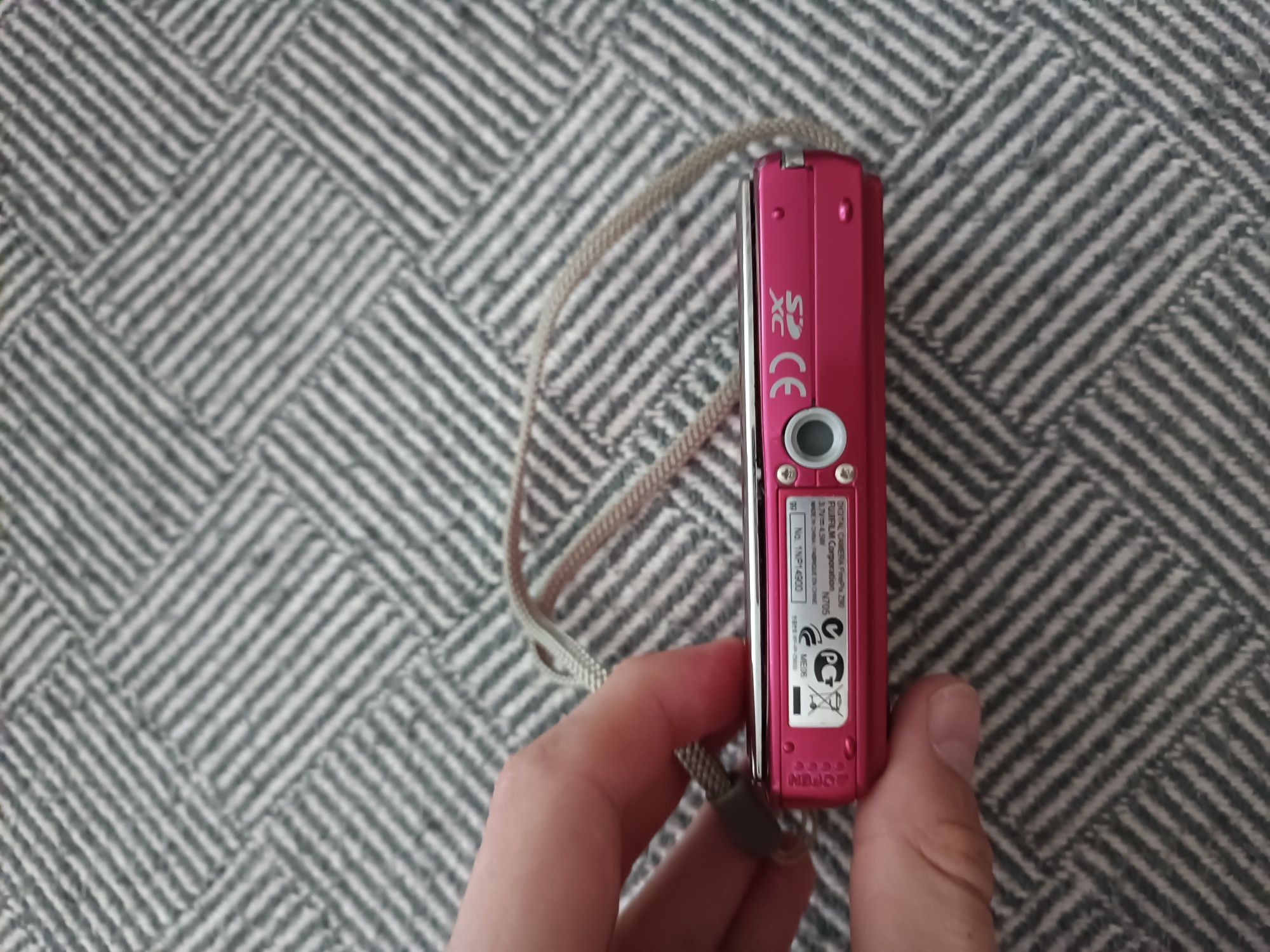 Fujifilm FinePix Z90камера (без батареї, зарядки та карти пам’яті)

Пр