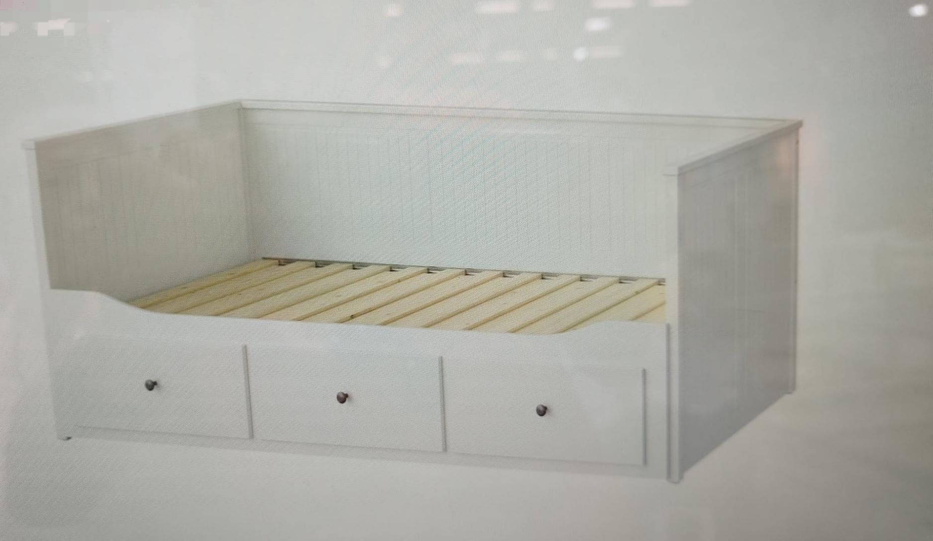 Cama de casal dupla IKEA