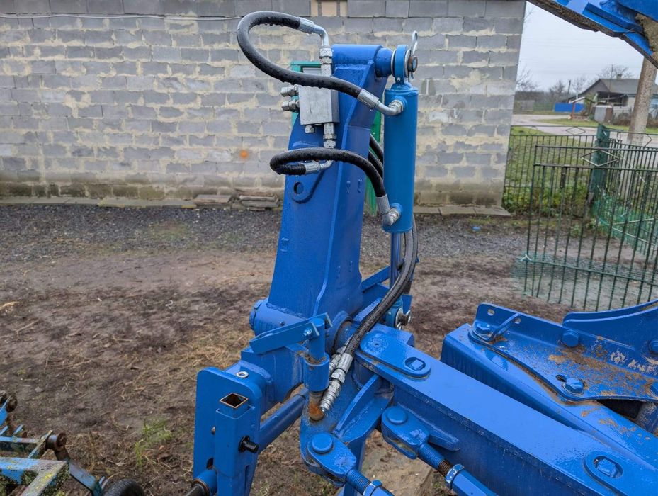 Плуг оборотний 2х корпусний, 2+ по типу lemken