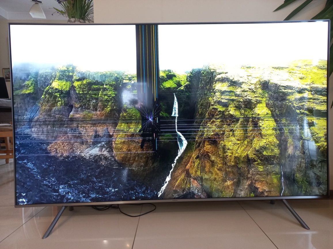 Uszkodzony telewizor Samsung QLED 75cali