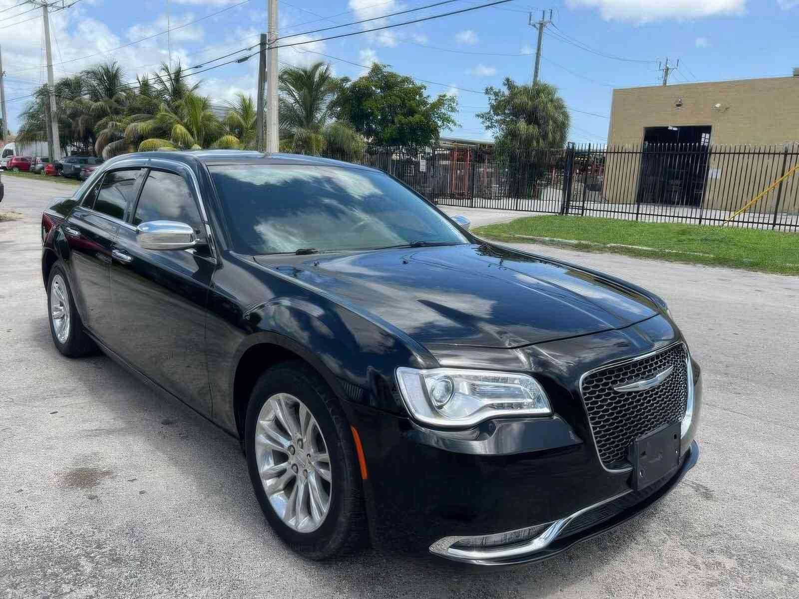 2017 Chrysler 300