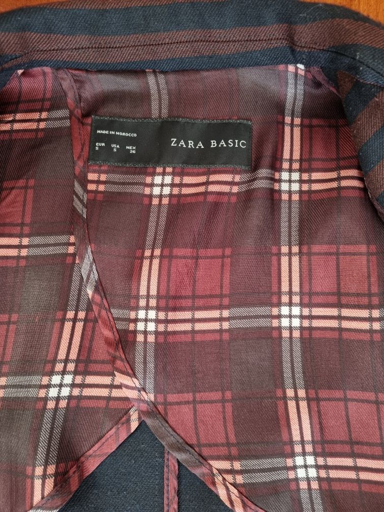 Blazer azul escuro e bordeaux