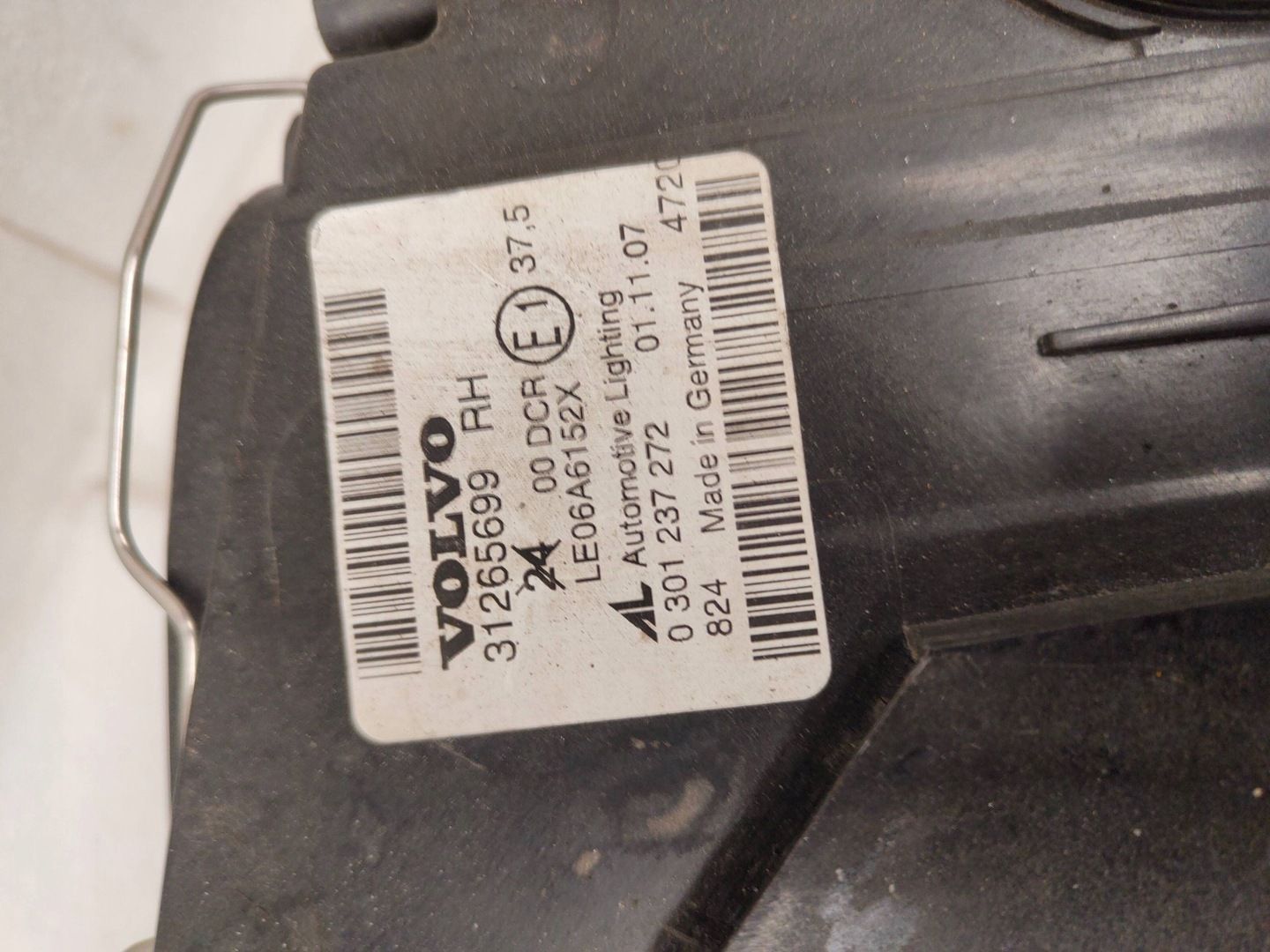 VOLVO S40 V50 LIFT XENON Przód strona prawa 31265699