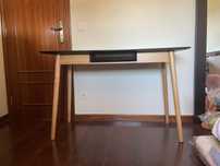 Secretaria preta