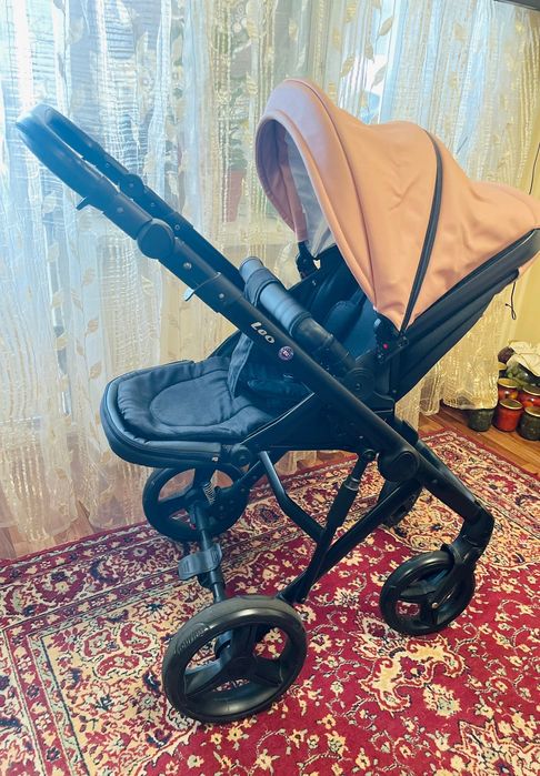 Продається дитяча коляска 2 в 1 фірми Richmond Leo ( пудровий колір)