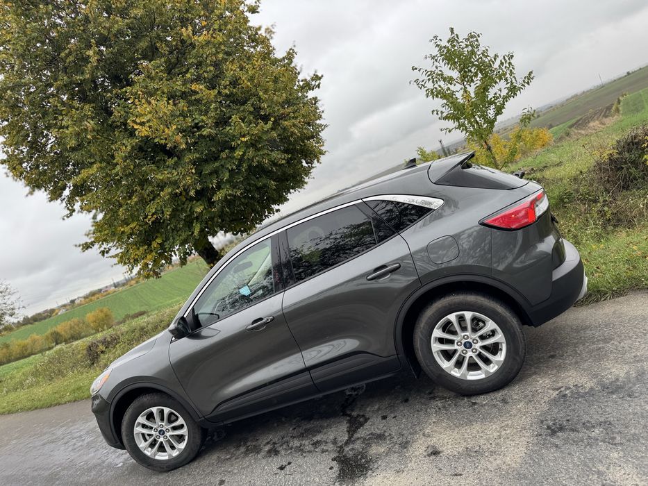 Ford Escap 2020 року