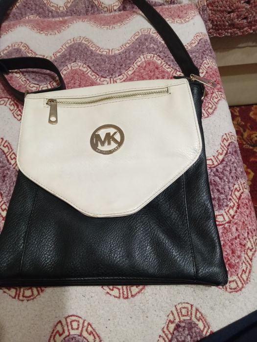 Продам жіночу сумочку