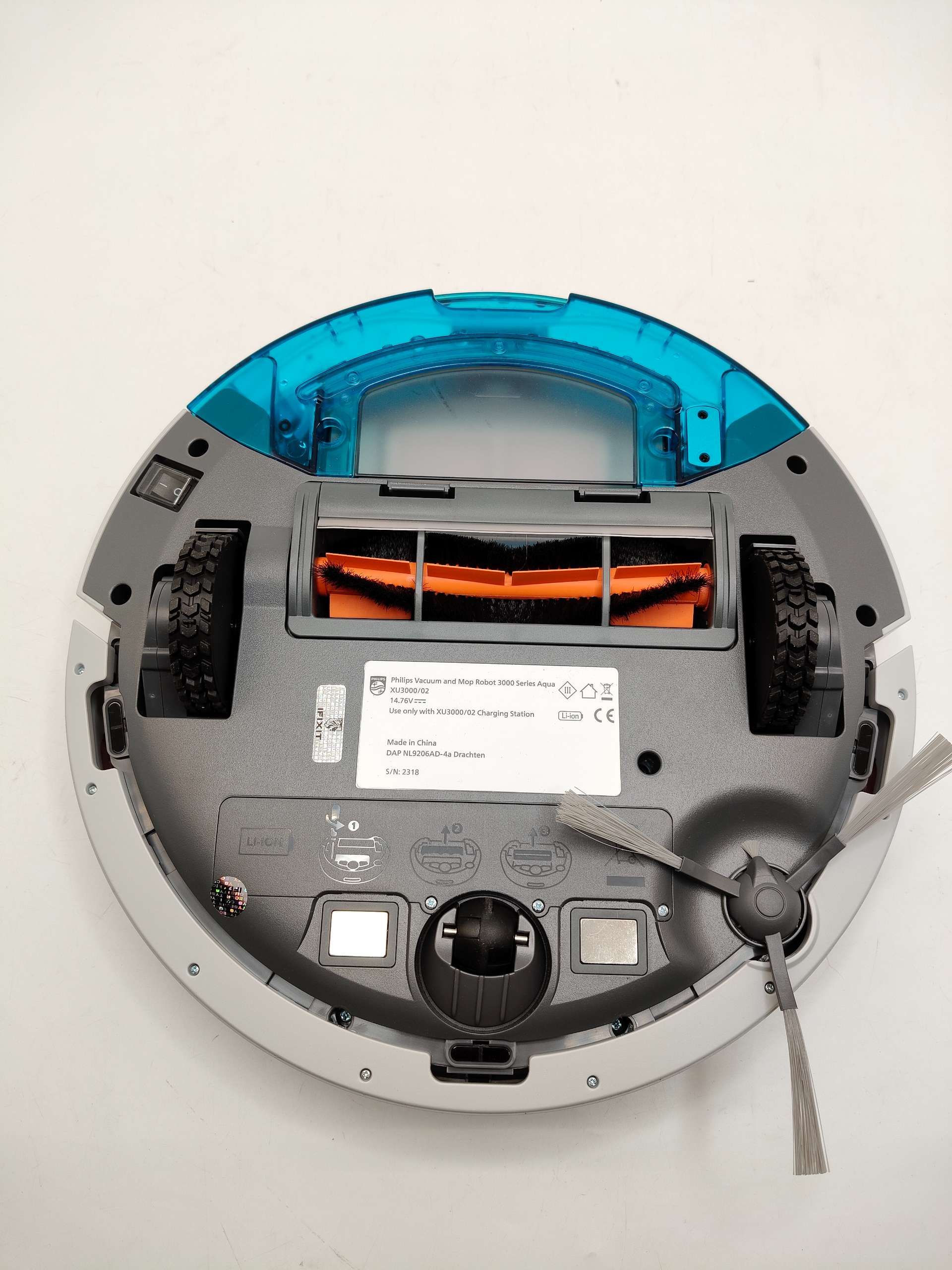 Philips HomeRun Robot mopująco-odkurzający z serii Aqua 3000