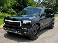 Rivian  R1S  Adventure Quad Motor  2023