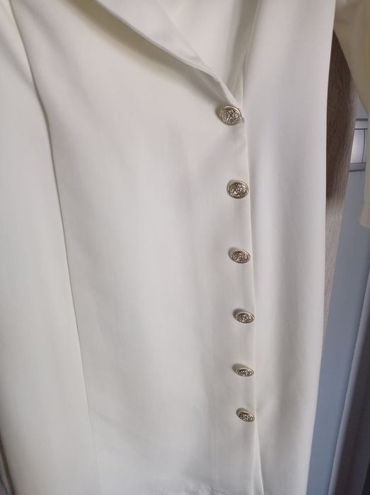 Sukienka beżowa marynarka 36