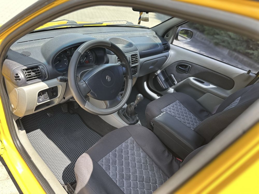 Renault Clio Symbol 2005 року газ/бензин