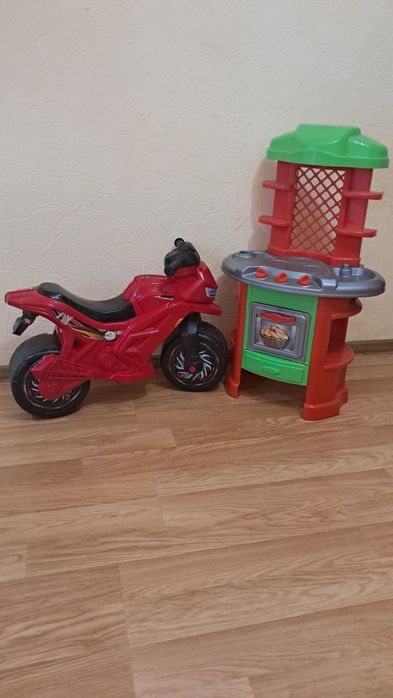 Толокар мотоцикл кухня дитяча