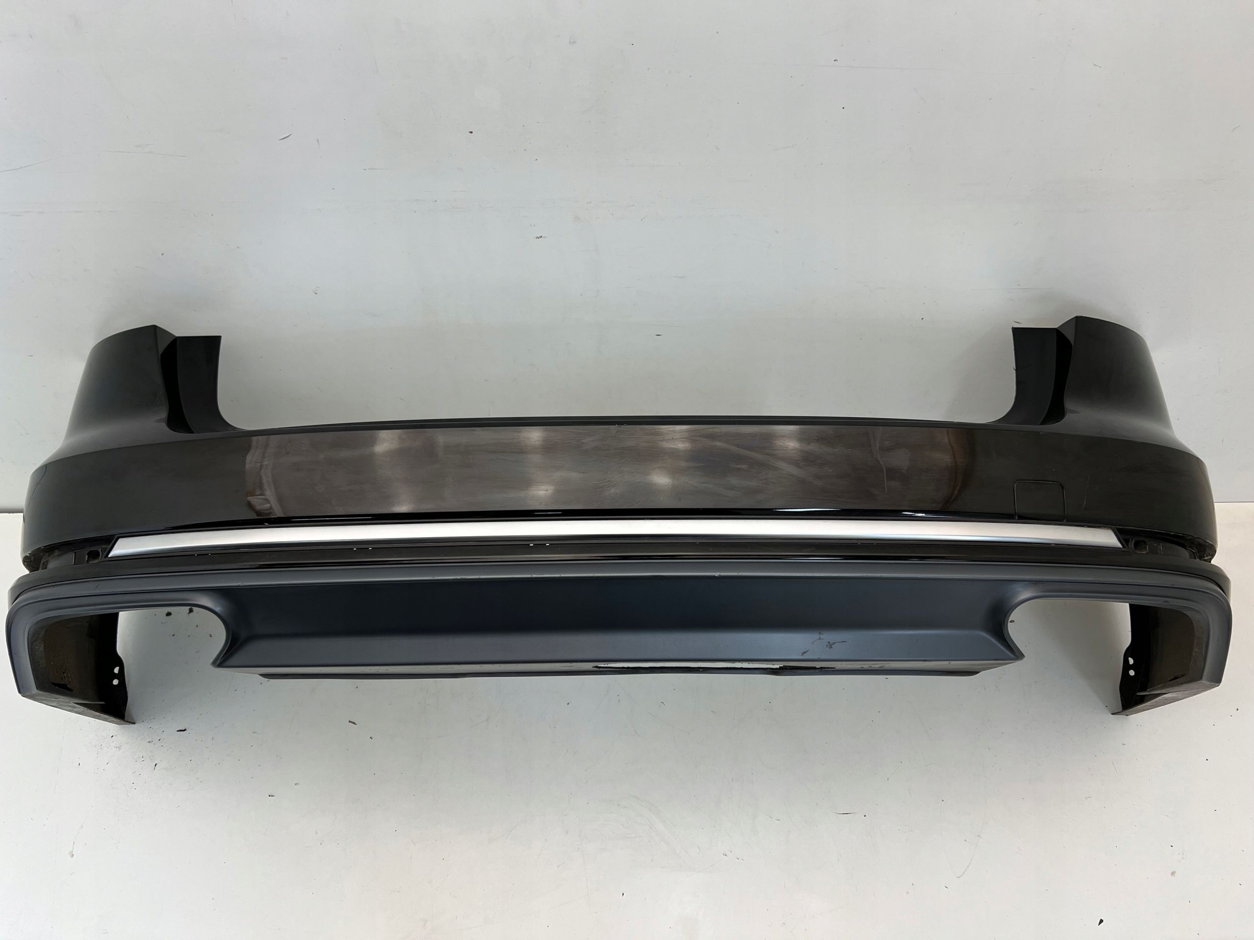 Audi A4 S4 B9 s line Kombi 8W9 Zderzak Tylny tył