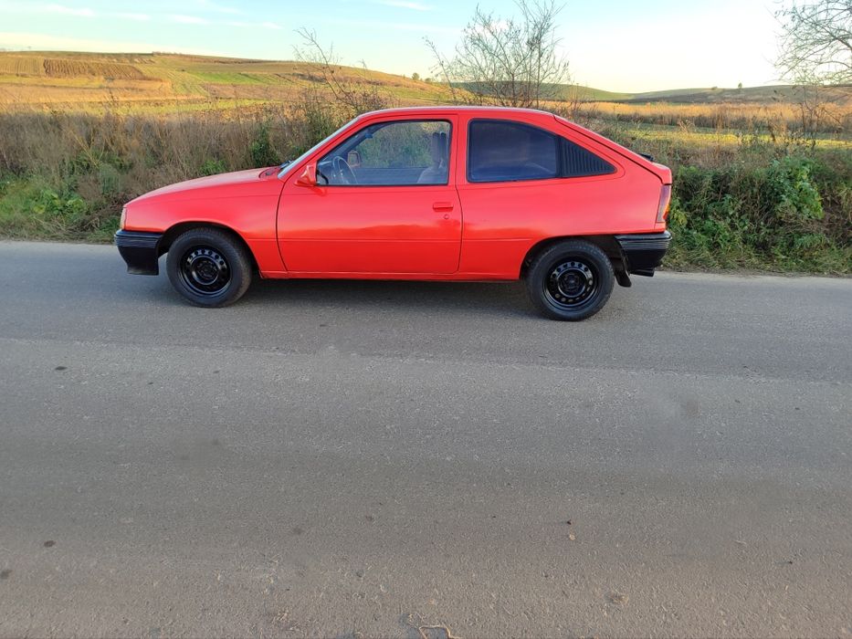 Продам Опель кадет 1.6 в доброму стані