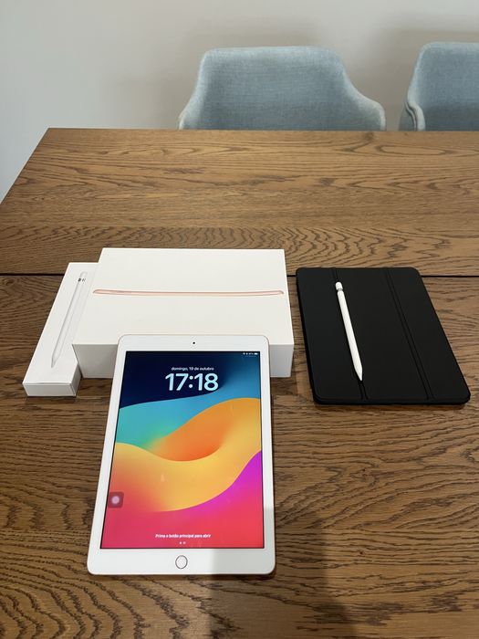 iPad 6.ª Geração 2018 WiFi 128 GB + Capa Protetora