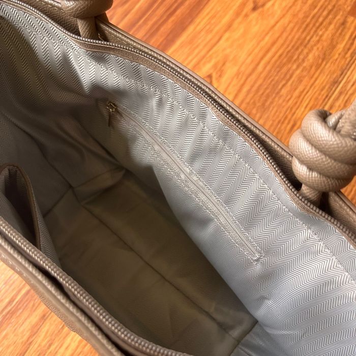 Mala super prática nova