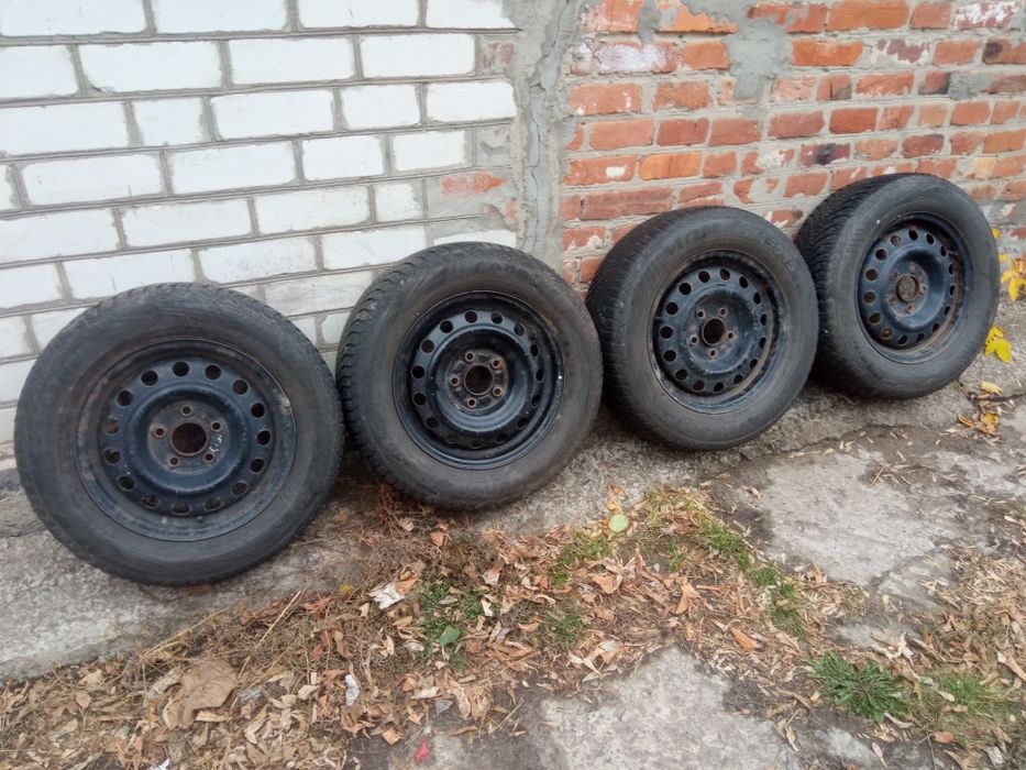 Комплект колес 205/65 r15 5x114,3 kia hyundai Goodyear 4 seasons