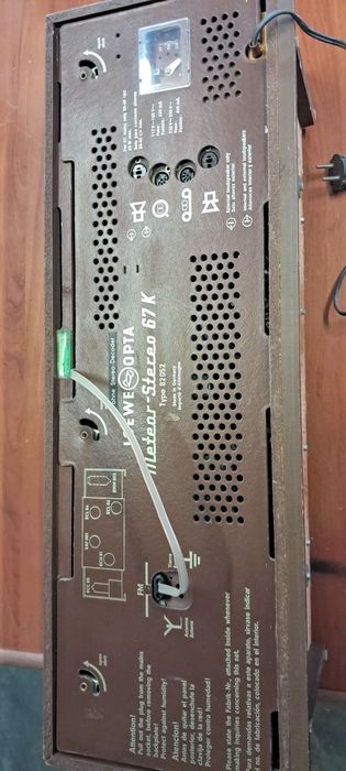 Vendo Radio Loewe Opta a funcionar.